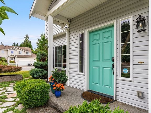 4th image of 4832 137th St SE