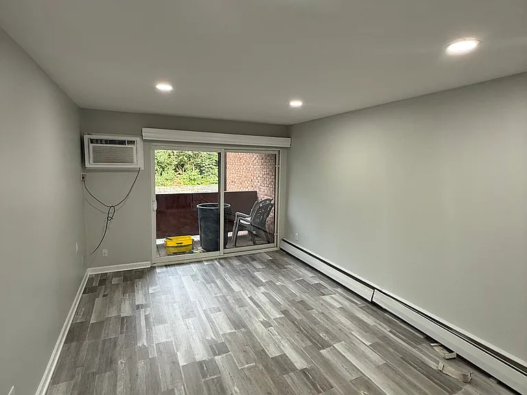 4808 Chalet Dr — Photo 4