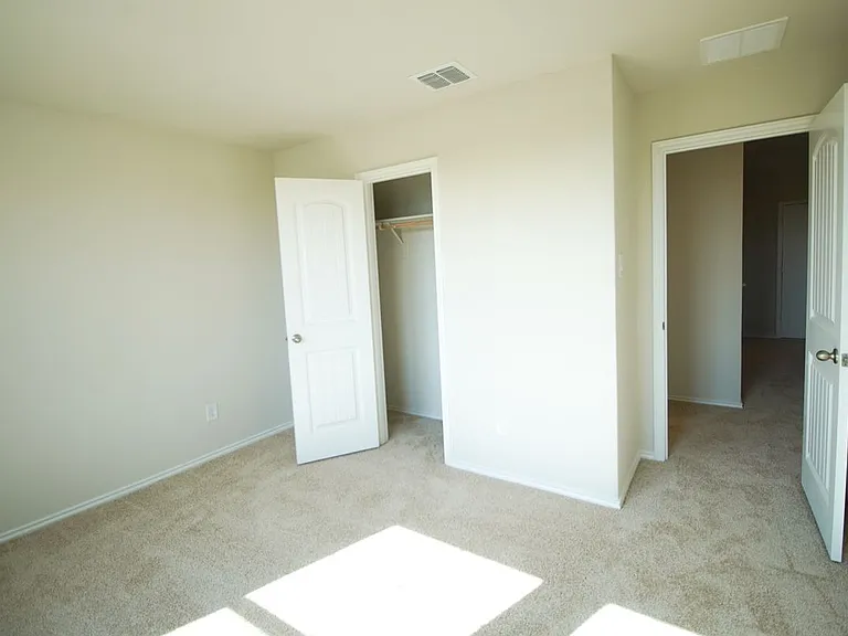 472 Desert Willow — Photo 6