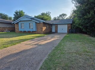 905 Shalimar Dr, Del City, OK 73115
