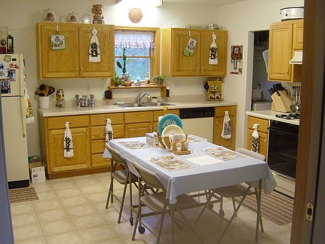 2nd image of 1024 80th St