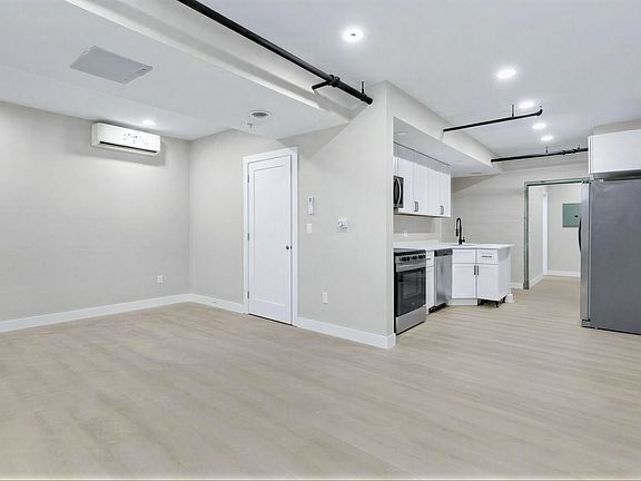 5th image of 72 Kendrick Ave #101