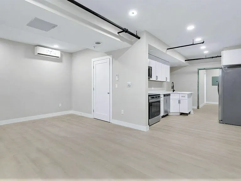 72 Kendrick Ave #101 — Photo 5