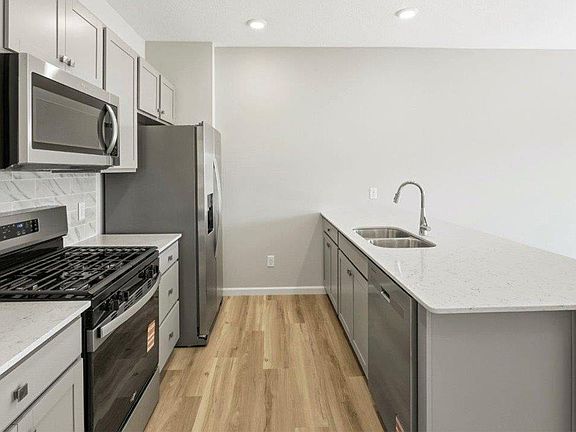 4th image of 1292 Pleasant Hill Pl