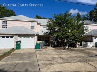 19 7th St UNIT 2, Shalimar, FL 32579