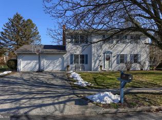 226 Cherokee Dr, Mechanicsburg, PA 17050