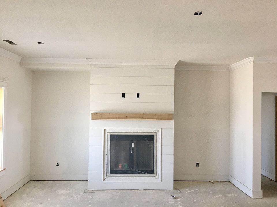 2nd image of 1218 Morra Ave