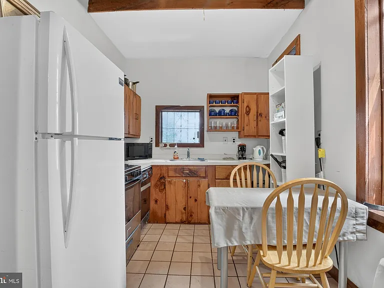 4107 Ludlow St — Photo 5