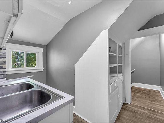 3rd image of 3215 W 100th St #3