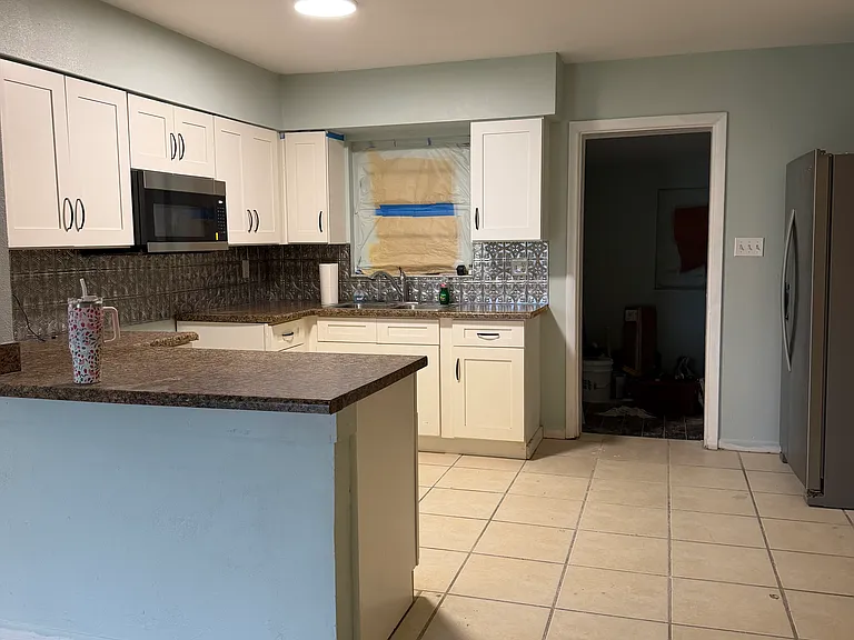 8709 Navajo Ave — Photo 1