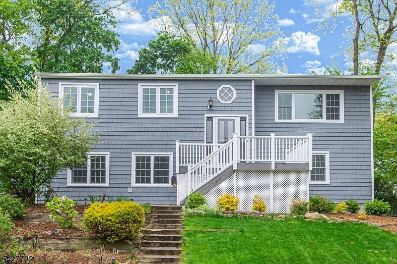 1st image of 450 Herrick Dr