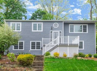 450 Herrick Dr, Rockaway Twp., NJ 07801