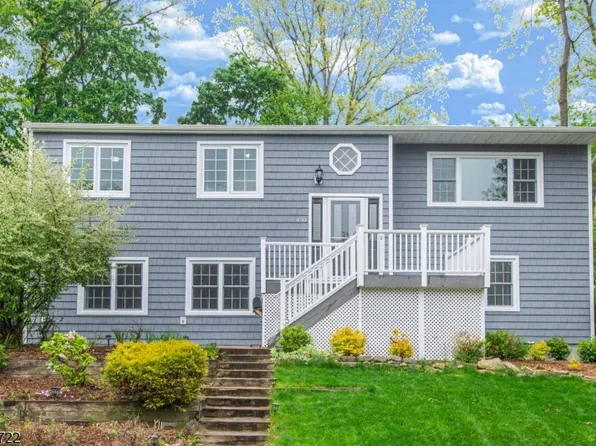 450 Herrick Dr, Rockaway Twp., NJ 07801
