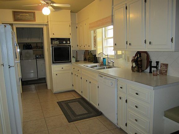 5th image of 411 W 15th St