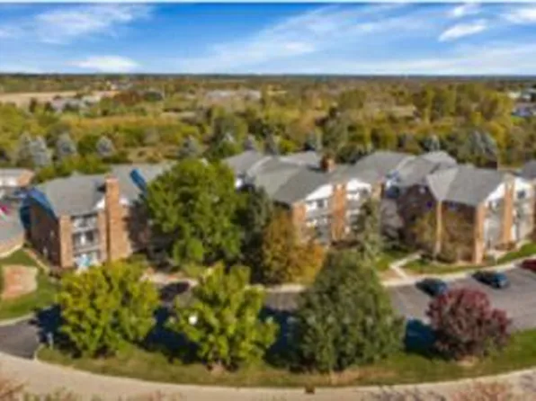 4301 W Shamrock Ln, McHenry, IL 60050