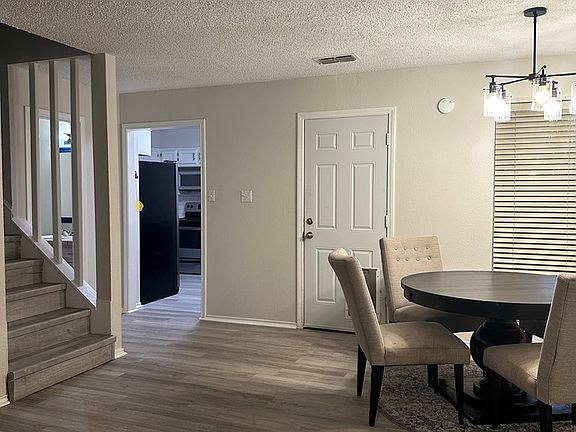 4th image of 3232 Elma Dr
