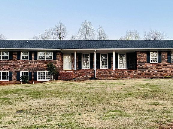 2nd image of 706 Craig Dr
