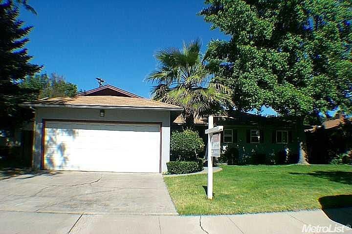 2nd image of 2209 Monte Vista Ave