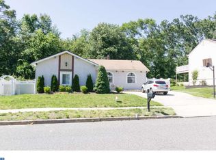 49 Pembrook Dr, Turnersville, NJ 08012