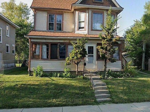 312 Lincoln St