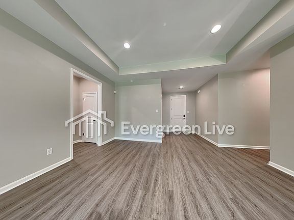 4th image of 4545 Western Woods Dr