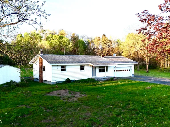 11 McDermott Road, Mechanicville, NY 12118