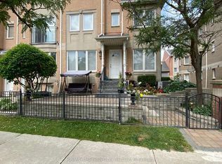 29 Rosebank Dr #909, Toronto, ON M1B 5Y7