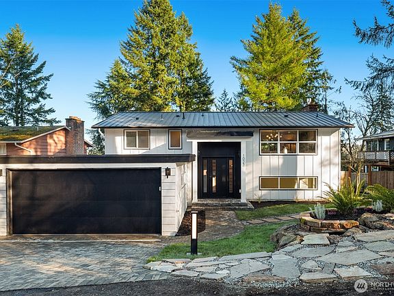 2nd image of 1023 109th Avenue SE