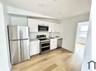 2212 N 17th St FLOOR 3, Philadelphia, PA 19132