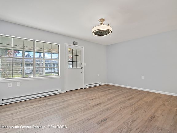 3rd image of 302C Malvern Court