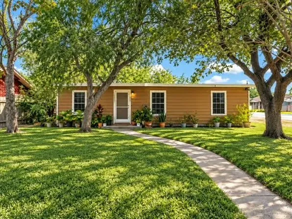 10902 Mayfield Dr, Corpus Christi, TX 78410