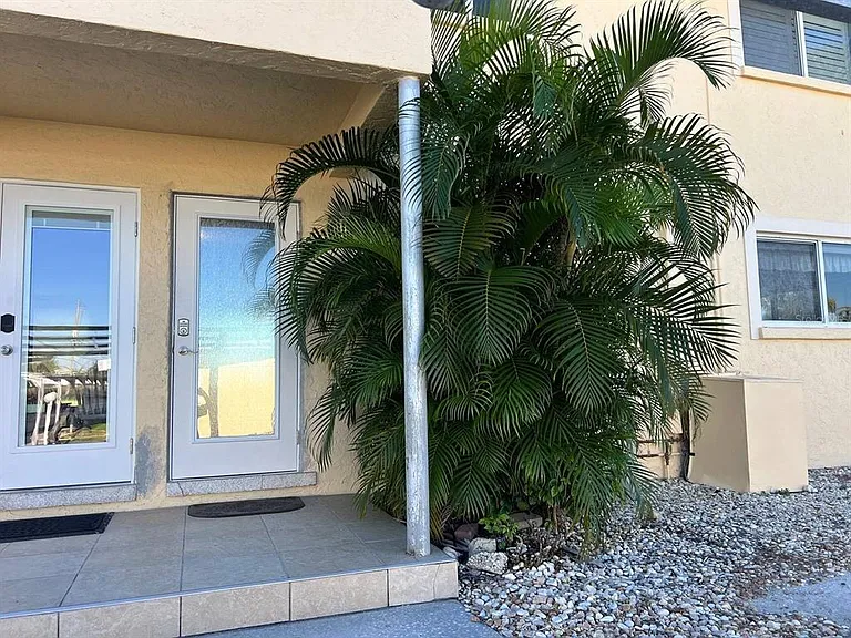 6006 Midnight Pass Rd #40 — Photo 13