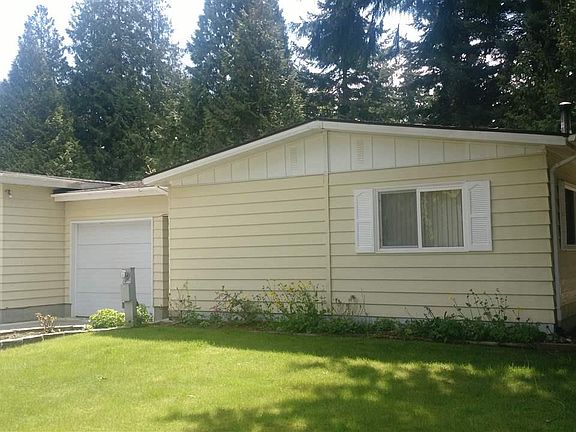 2nd image of 32 Cypress Cir
