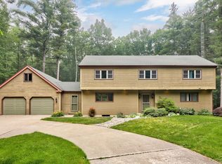 10340 Lakewood Dr, Saginaw, MI