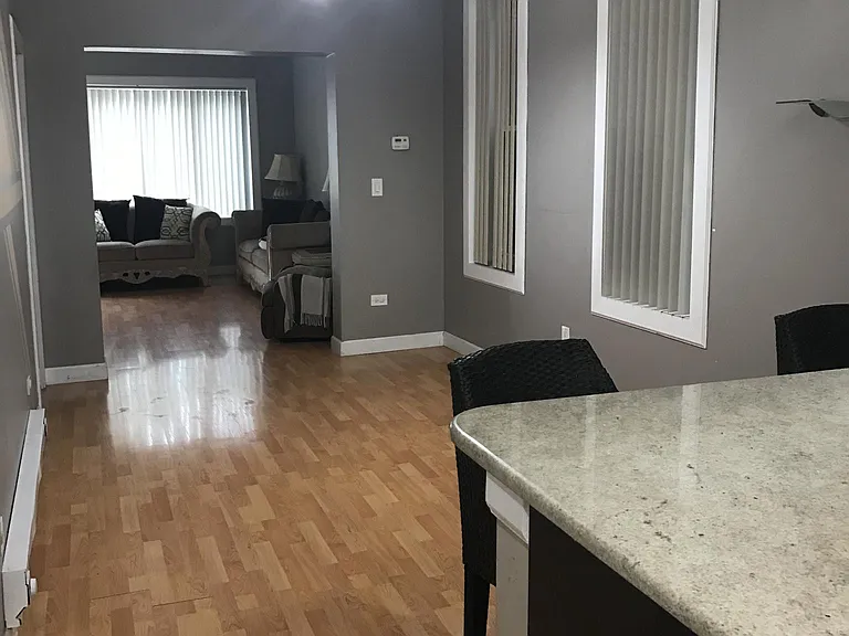 1614 S Loomis St #1 — Photo 5