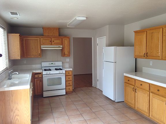 5th image of 5210 Glenridge Way