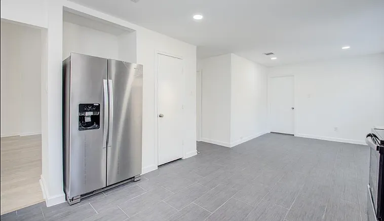 15623 Sandy Hill Dr — Photo 14