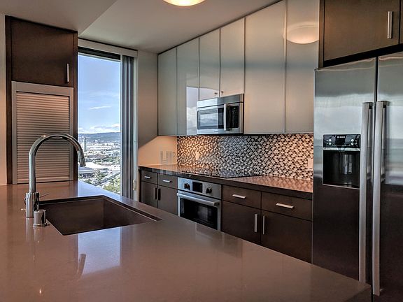 2nd image of 600 Ala Moana Blvd #1602