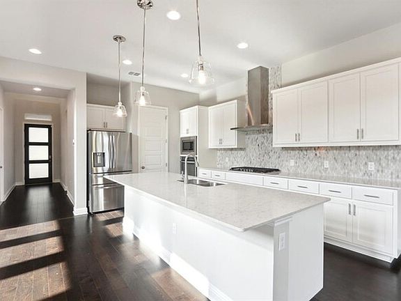 4th image of 5116 Mandevilla Dr