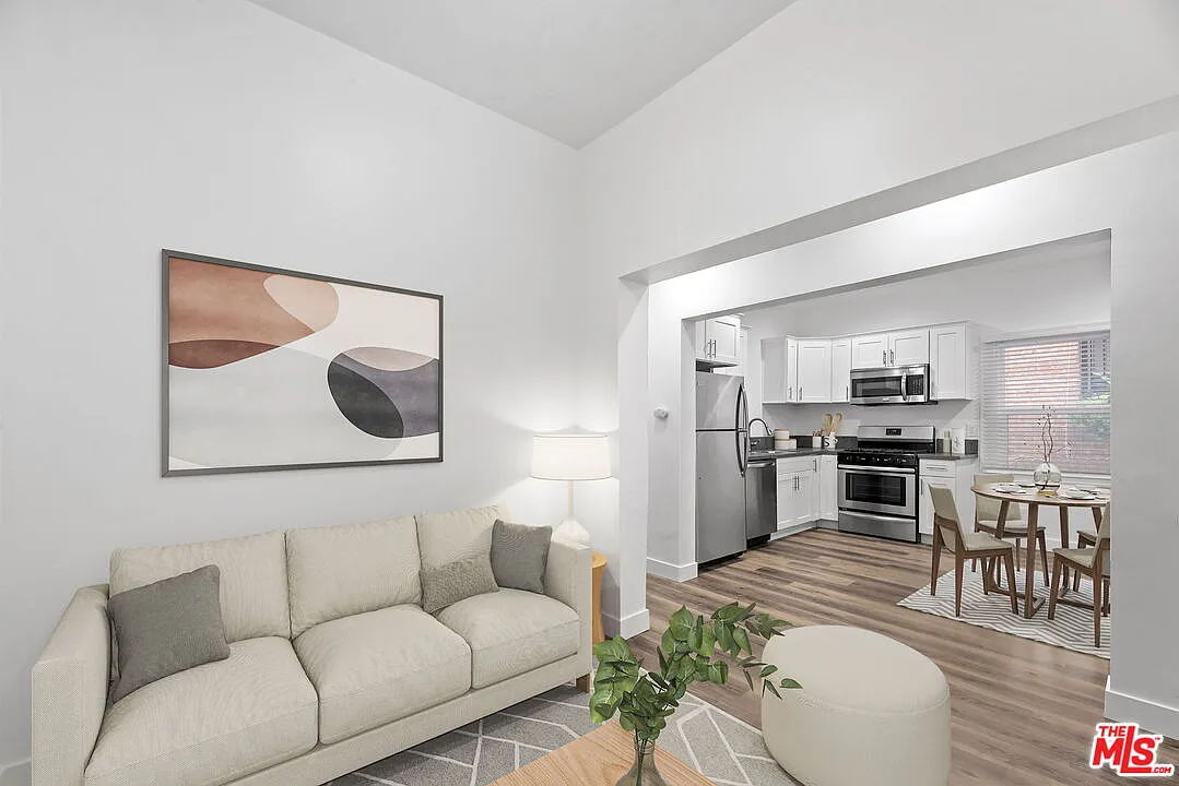 1 bed, 1.0 bath, 610 sqft, $1,985 — Photo 1