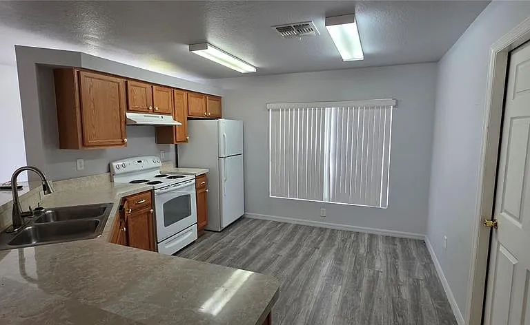 16 Walnut Run Ct — Photo 4