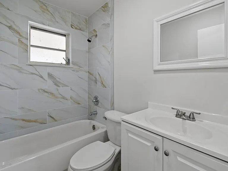 8401 SE Sunset St — Photo 15