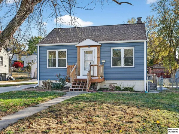 6251 S 41st Ave, Omaha, NE 68107