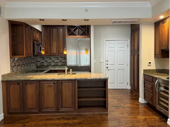 3102 Kings Rd APT 2102, Dallas, TX 75219