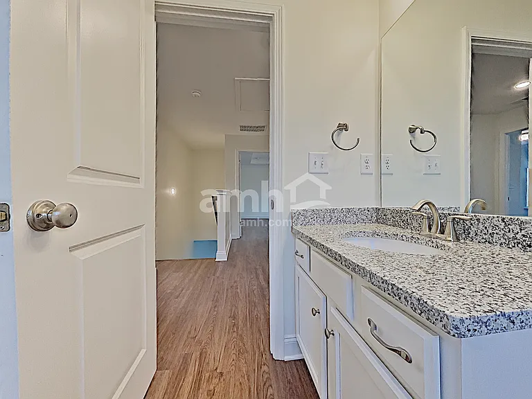 4915 Franks Creek Way — Photo 18