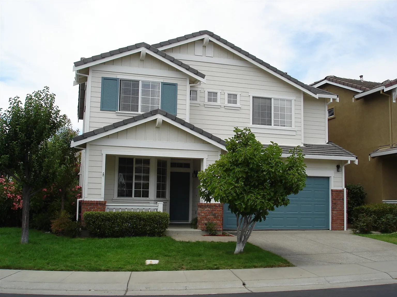 5186 Newgate Dr photo 1