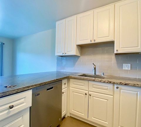 2nd image of 300 Oxford Way #4