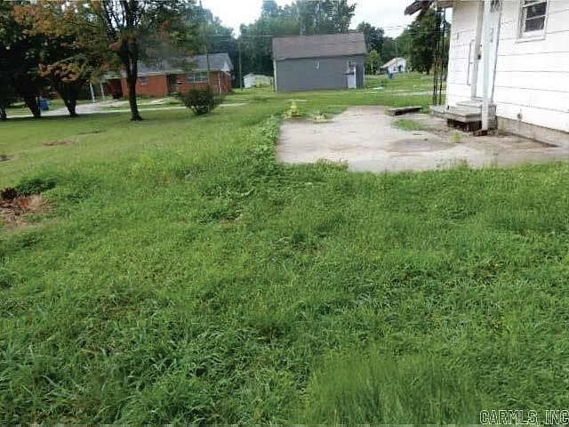 Listing photo 4