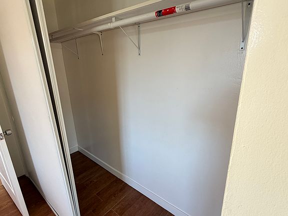 4th image of 616 Hendricks Ave #4