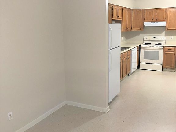4th image of 11093 Amber Dr